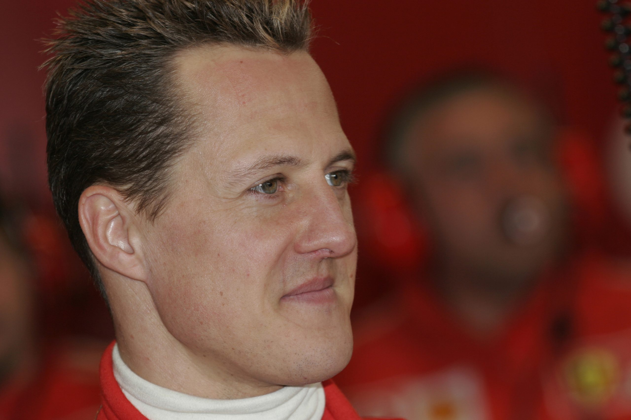 Schumacher “está cá mas não consegue comunicar”, conta Piero Ferrari