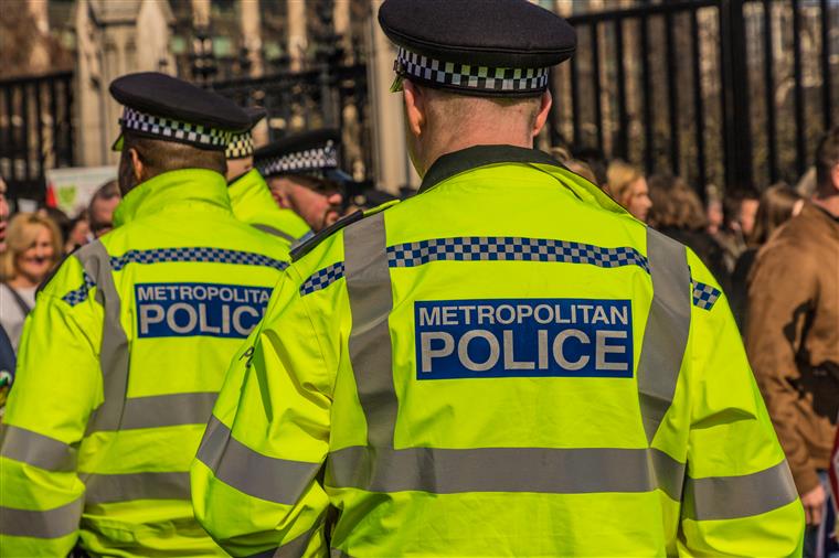 Agente da Polícia Metropolitana de Londres acusado de violação