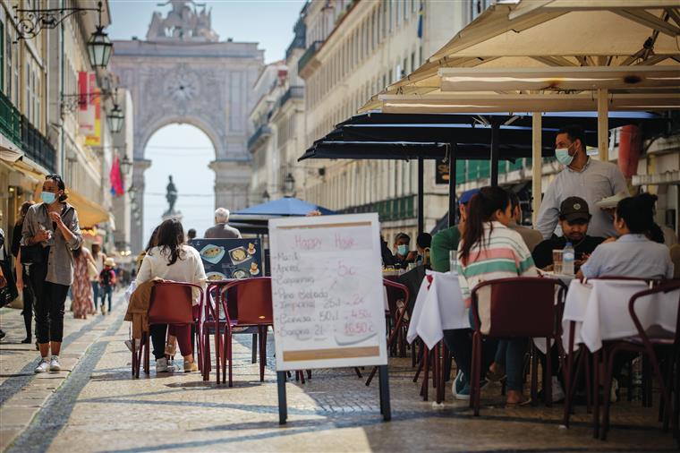 40% dos novos casos registam-se em Lisboa e Vale do Tejo, assim como a única morte.