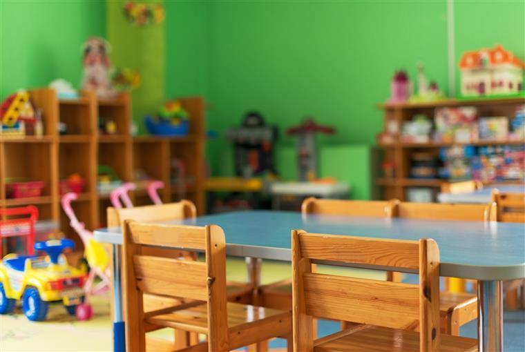 Governo quer escolaridade obrigatória a partir do pré-escolar