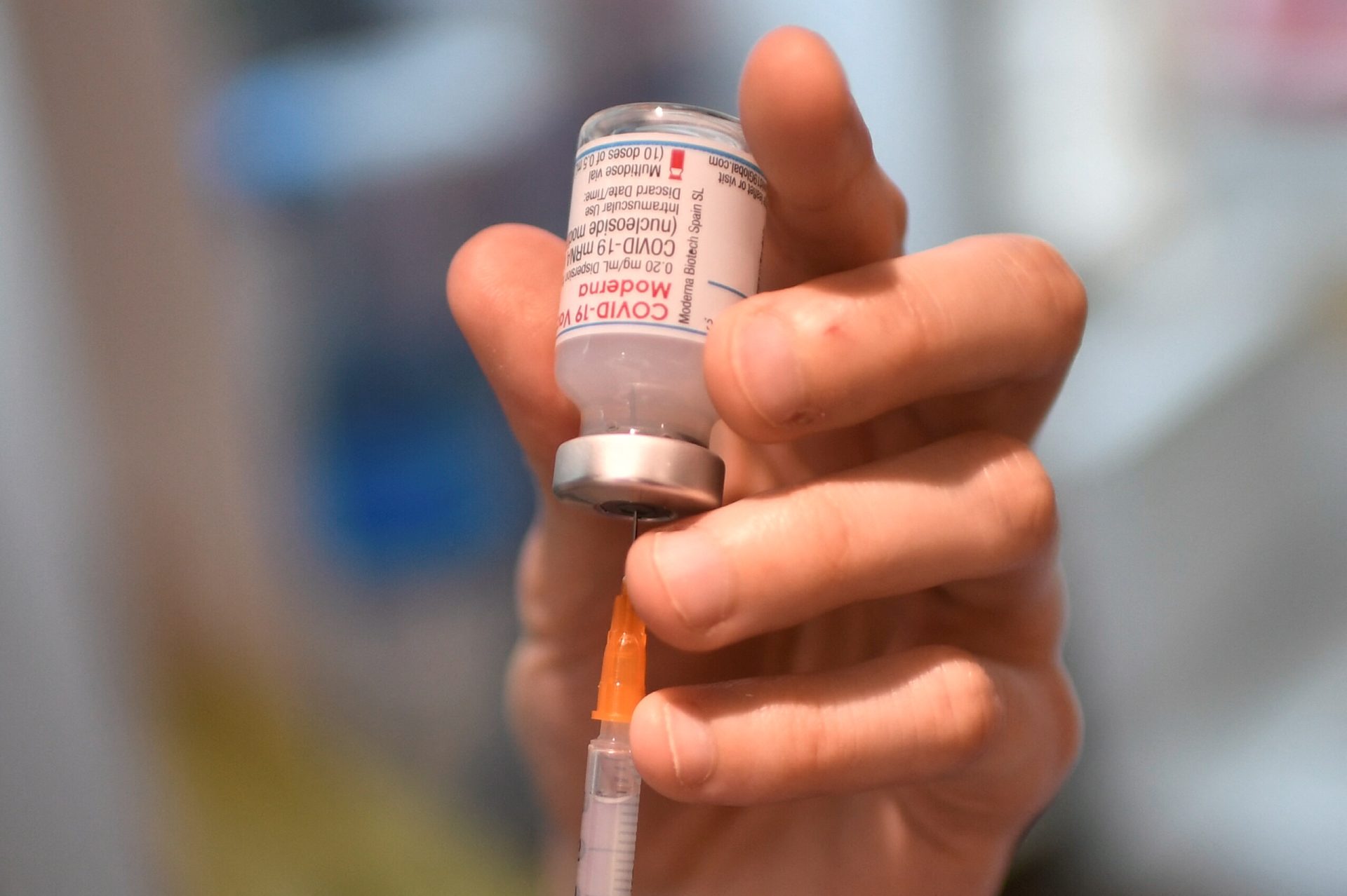 Suécia suspende administração da vacina Moderna em pessoas com menos de 30 anos
