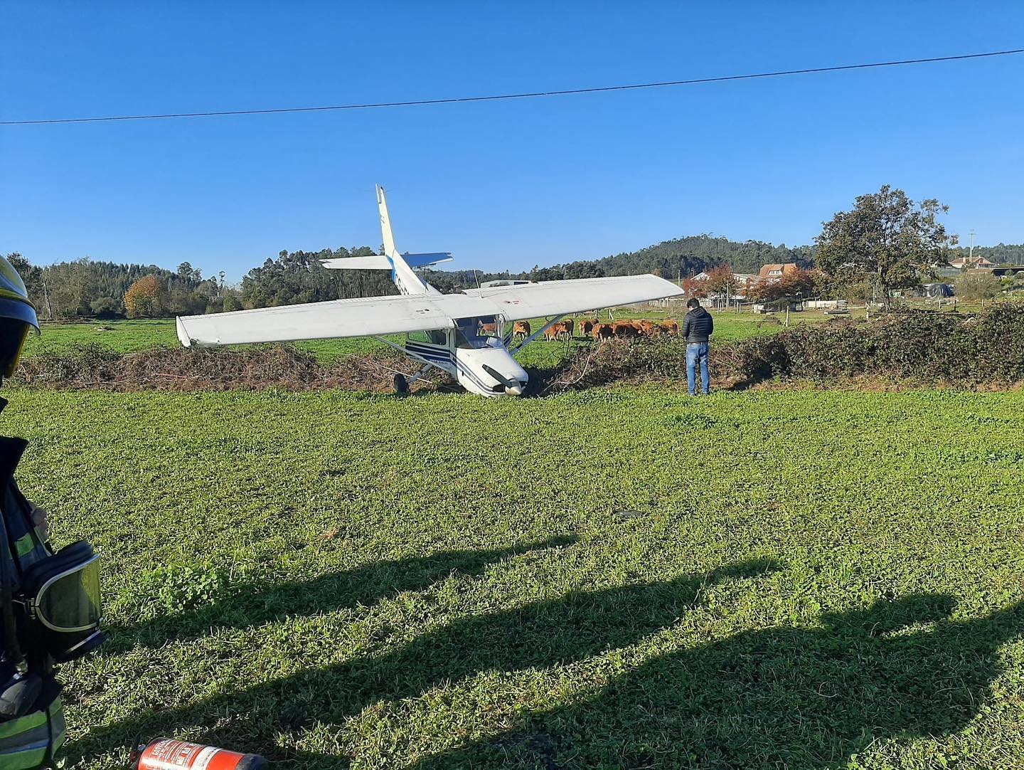 Aeronave faz aterragem de emergência em Santo Tirso. Não há feridos