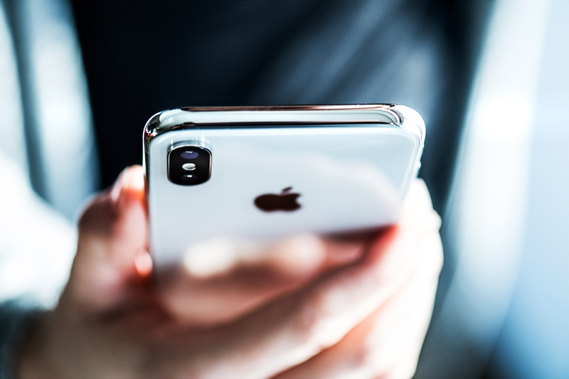 Apple vai vender peças online para consumidores consertarem telemóveis sozinhos