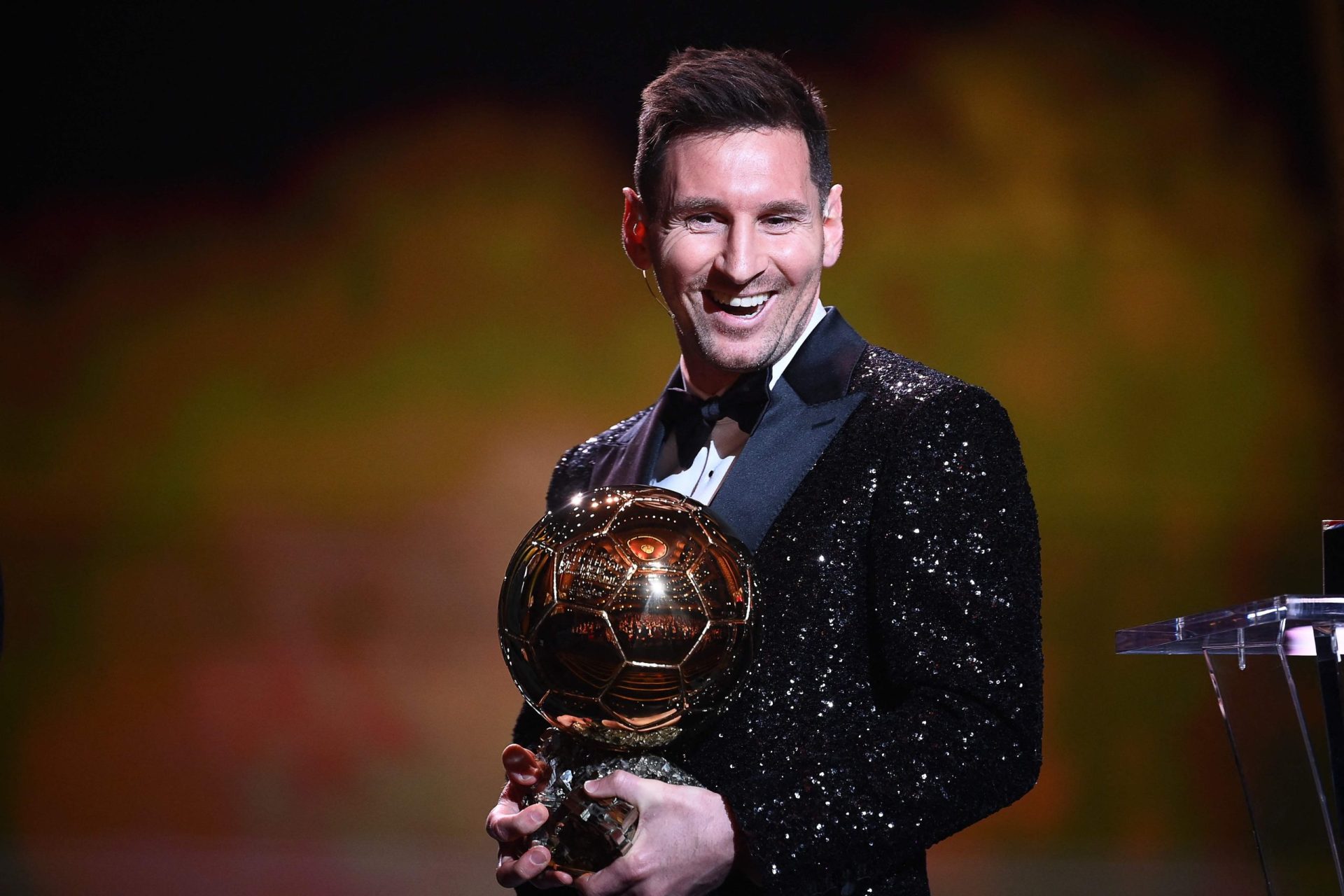 Depois de vencer Bola de Ouro, Messi falha treino devido a gastroenterite