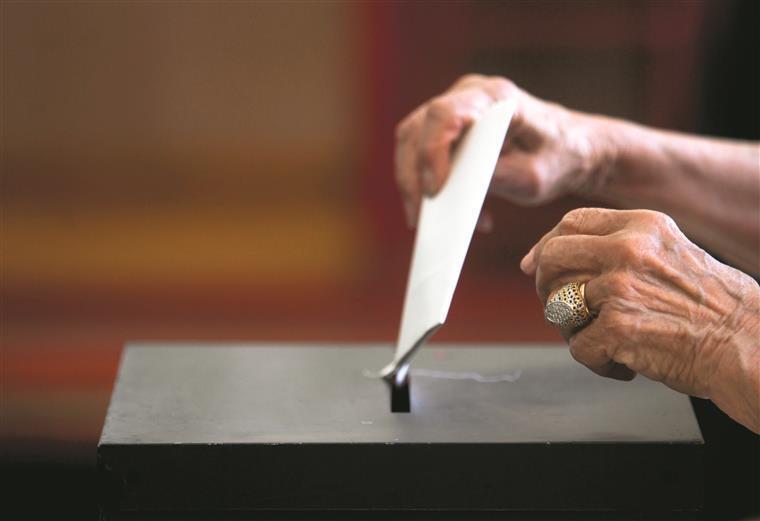 Votação antecipada no estrangeiro regista maior adesão de sempre