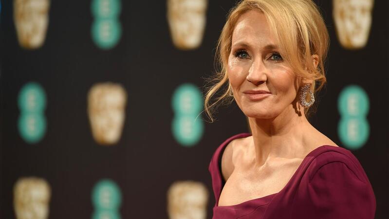 J. K. Rowling novamente debaixo de fogo por comentários considerados transfóbicos