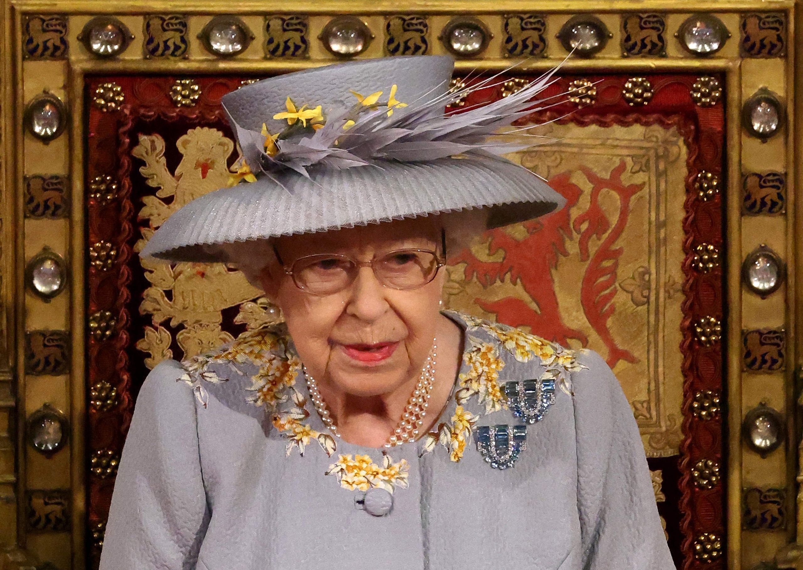 Rainha Isabel II cancela almoço de família na véspera de Natal
