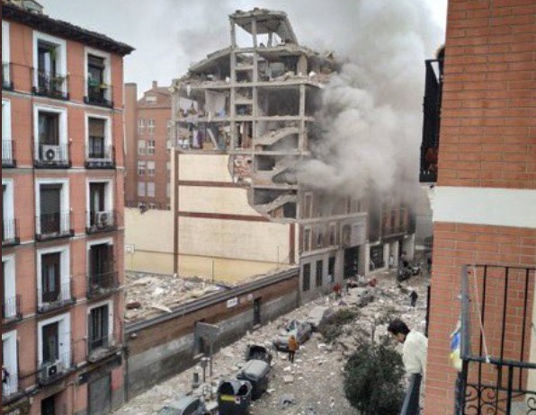 Explosão de edíficio em Madrid fez quatro mortos e 11 feridos. Padre entre as vítimas mortais