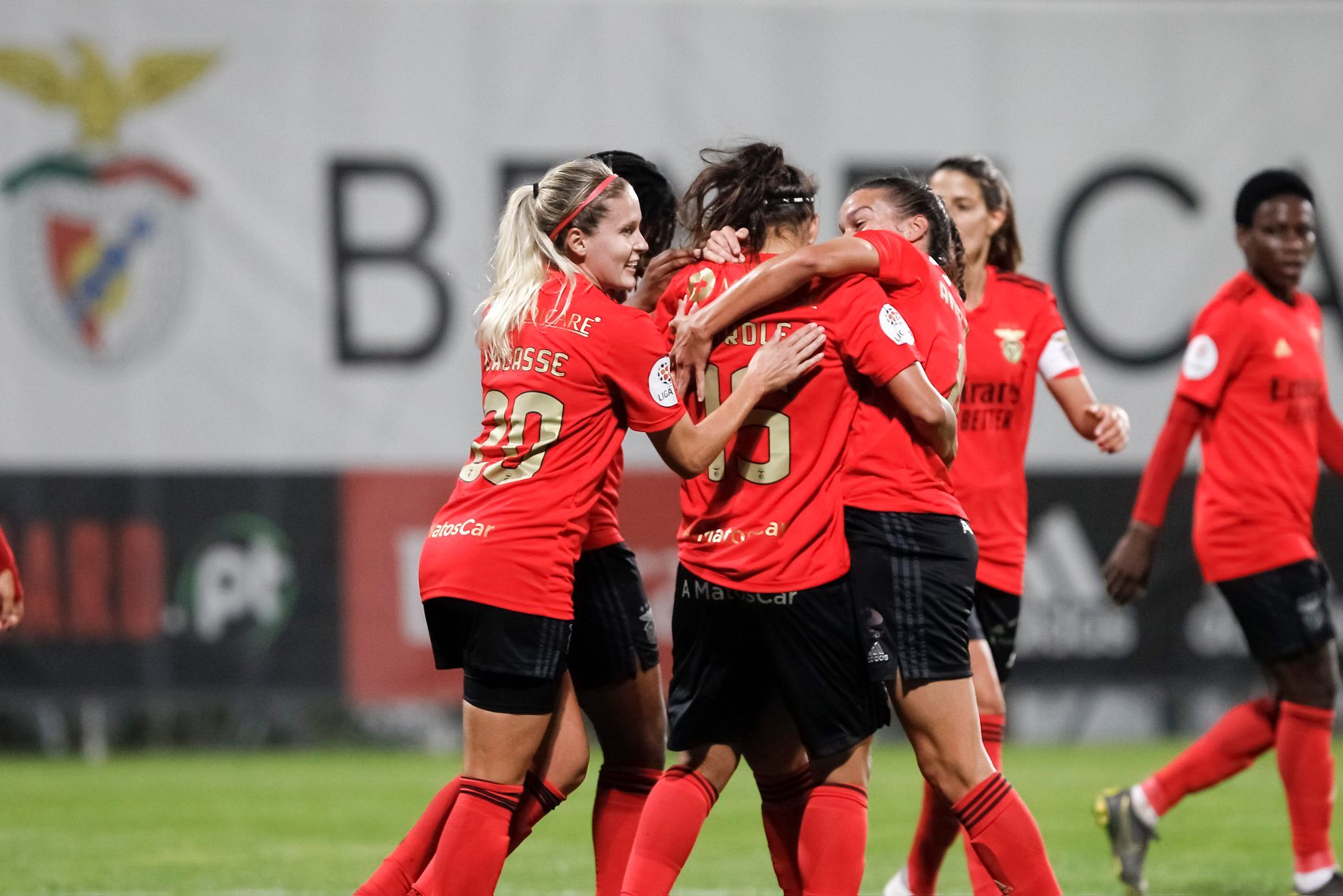Benfica vence Taça da Liga de futebol feminino
