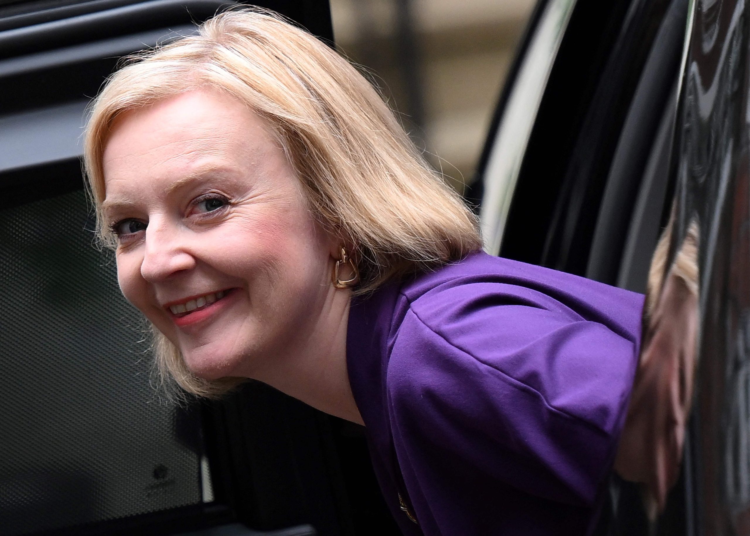 Liz Truss já não é mais primeira-ministra do Reino Unido