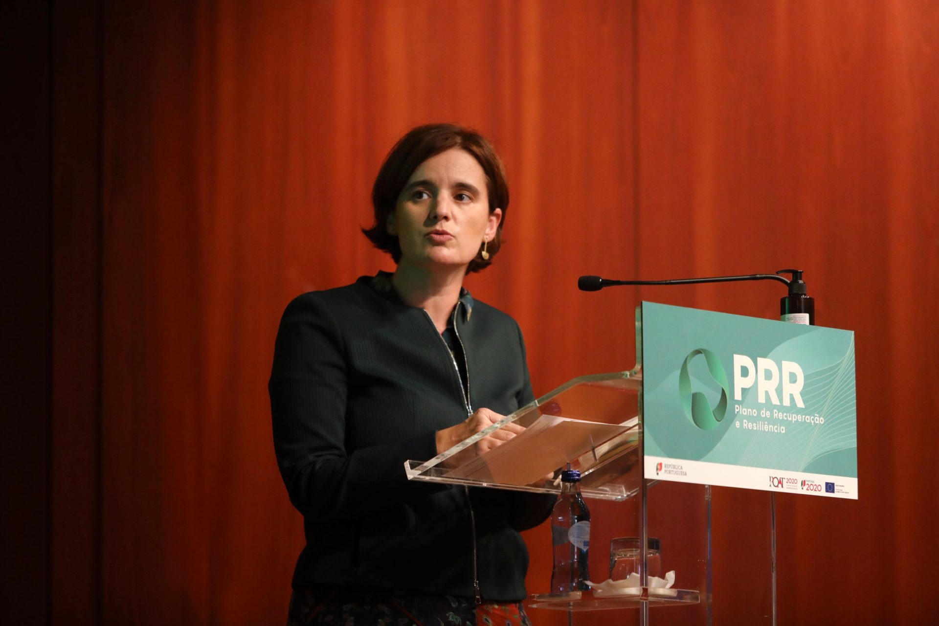 Mariana Vieira da Silva e Bruxelas não dão conta do PRR