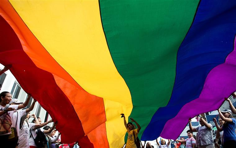 Rússia endurece lei contra “propaganda LGBT”