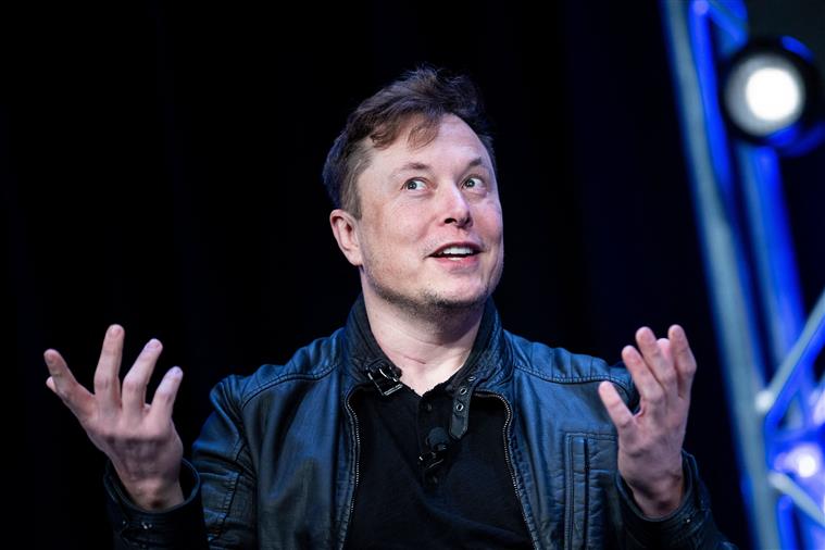 Elon Musk cria “conselho de moderação de conteúdos” para o Twitter