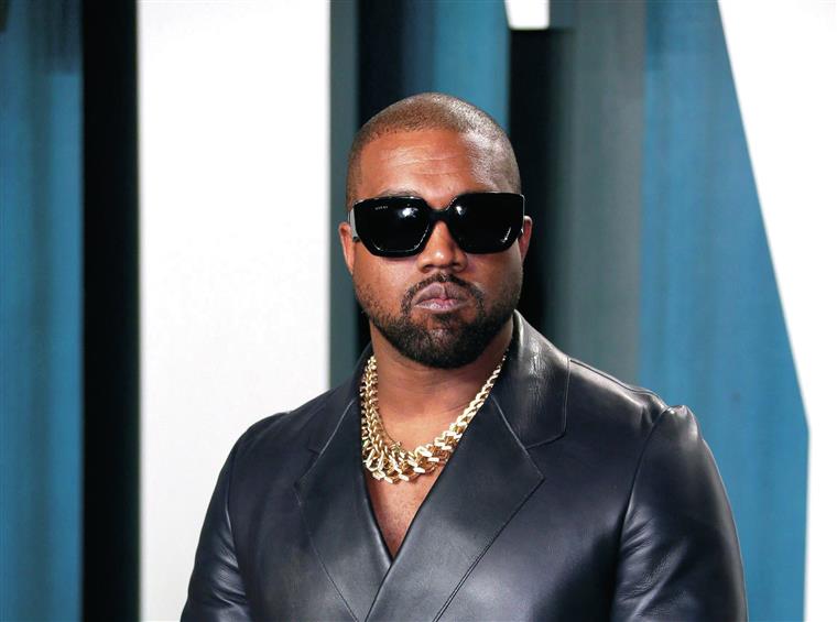 Adidas vai vender ténis de Kanye West com outro nome