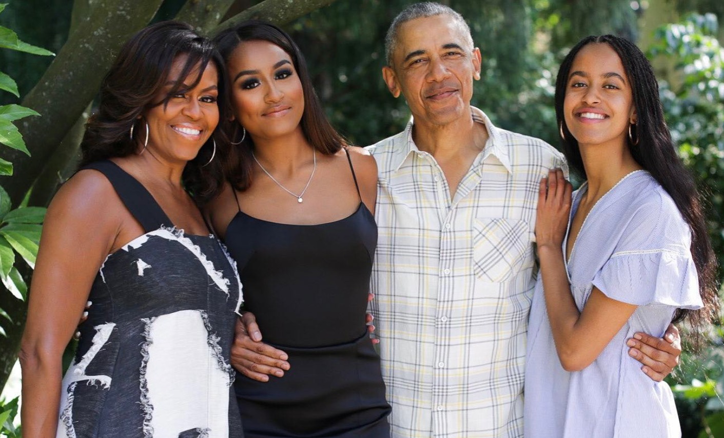 Filhas de Michelle e Barack Obama vivem sozinhas e dividem casa