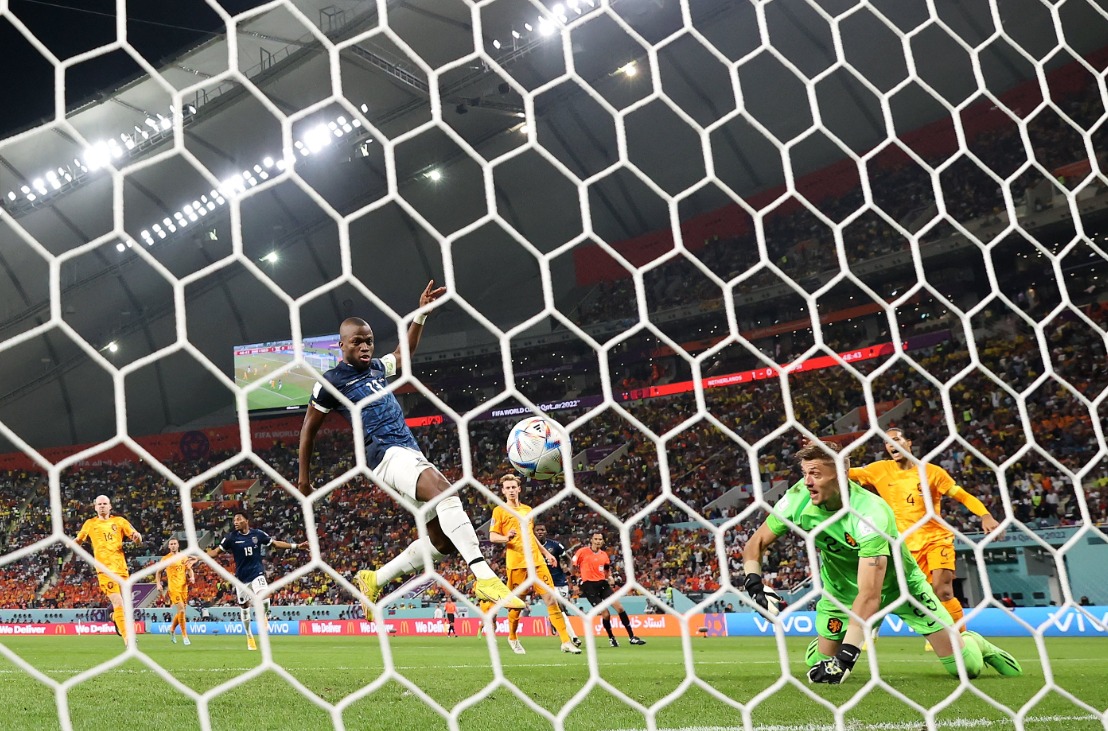 Países Baixos e Equador empatam e eliminam Qatar do Mundial