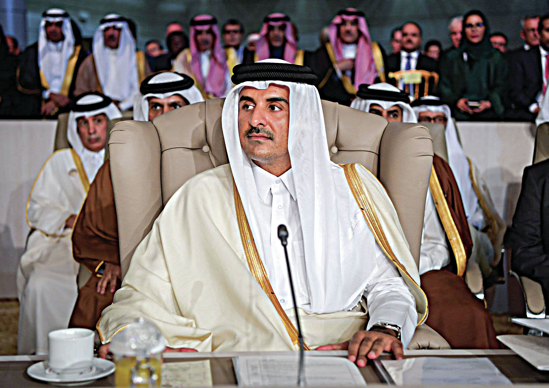 Tamim bin Hamad Al Thani. Quem é o monarca absoluto do Qatar com três mulheres e 13 filhos