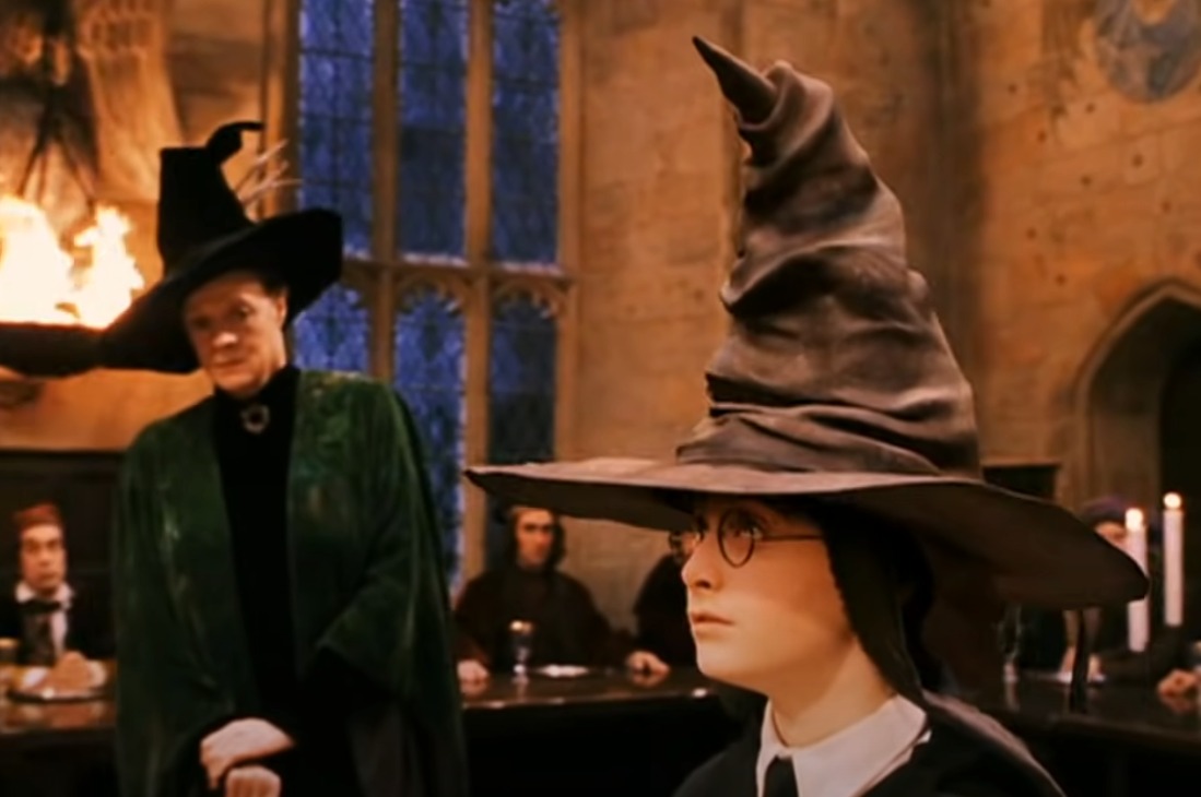 Morreu Leslie Phillips, a voz do famoso chapéu selecionador de Harry Potter