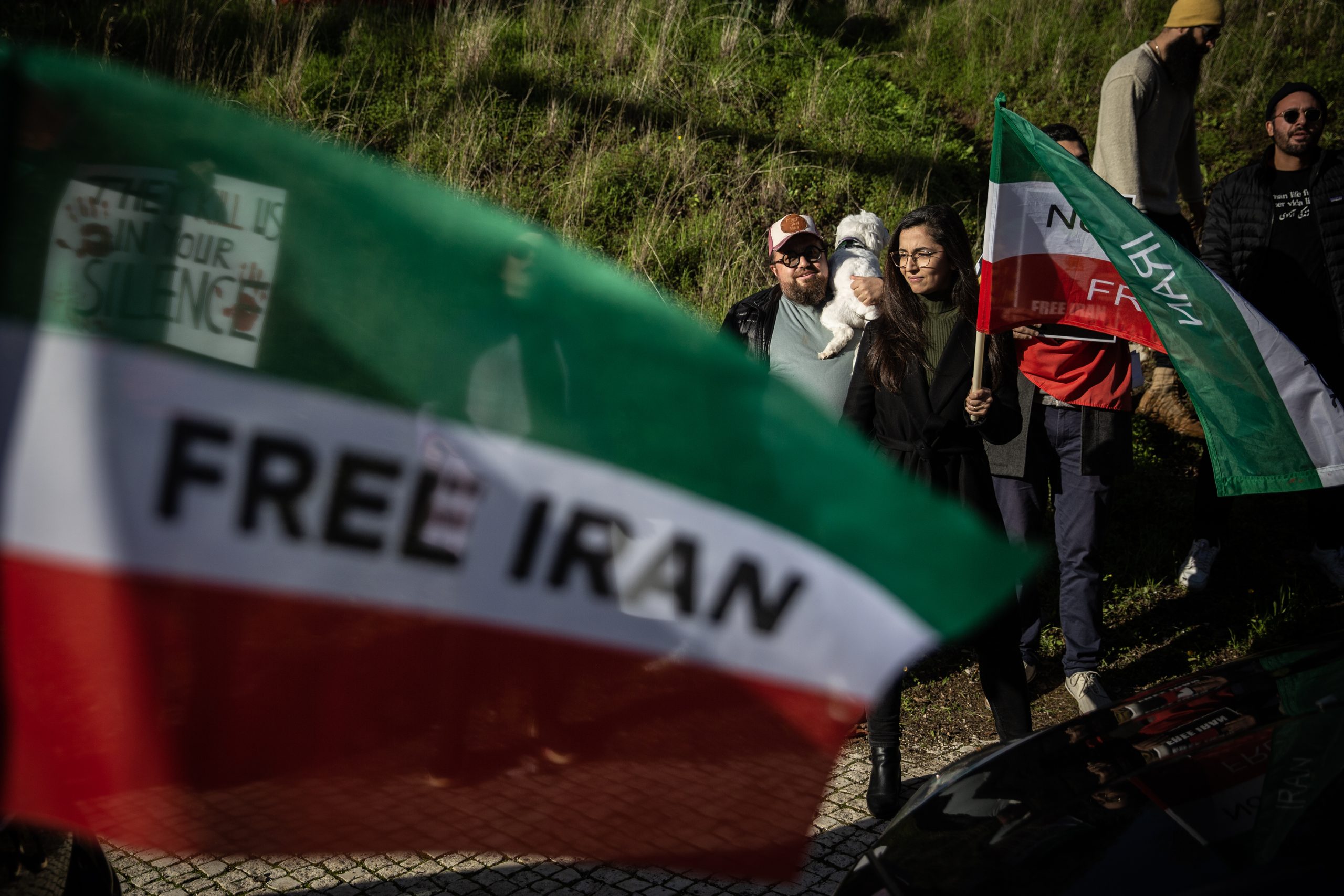 Gomes Cravinho acredita que a UE adotará nas “próximas semanas” medidas contra o Irão