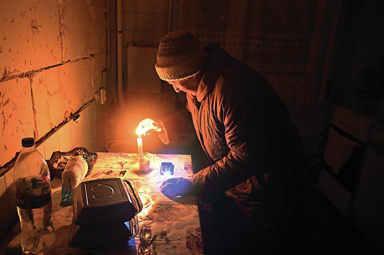 Ucrânia restaurou 55% da sua energia elétrica