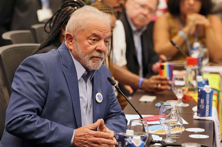 Lula da Silva demite direção dos órgãos de comunicação públicos