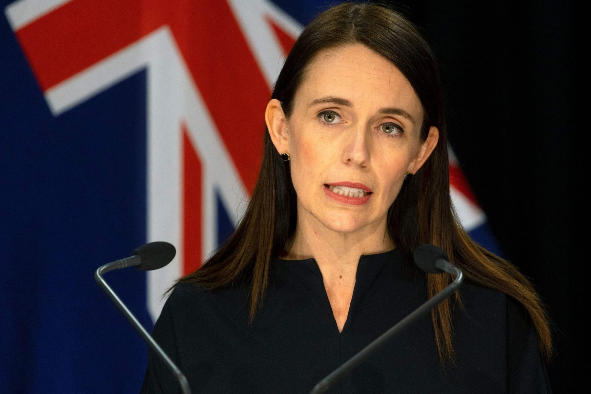 Primeira-ministra da Nova Zelândia renuncia ao cargo