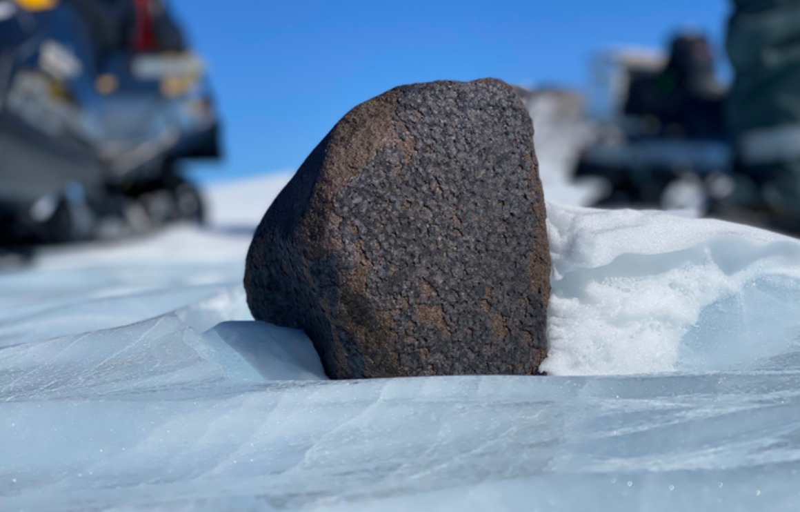 Investigadores descobrem cinco meteoritos em zona inexplorada na Antártida