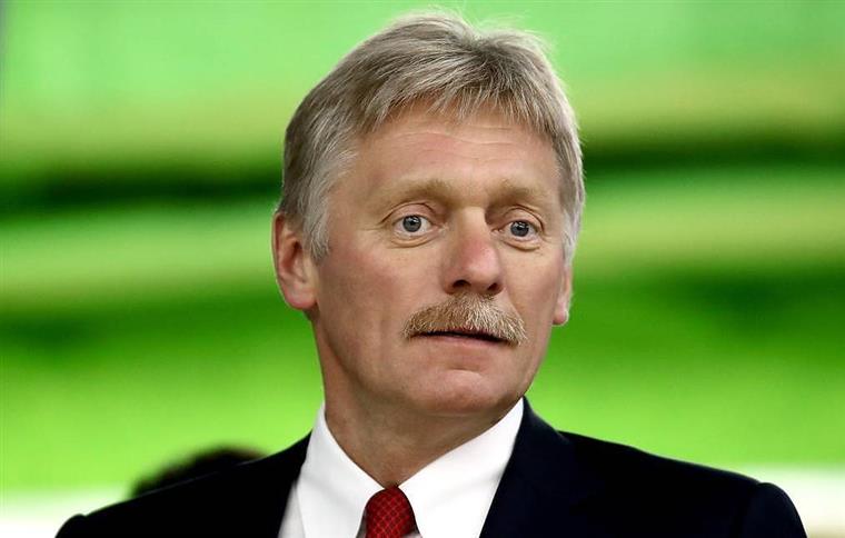 Peskov avisa: “Rússia vai cumprir objetivos de uma maneira ou de outra”