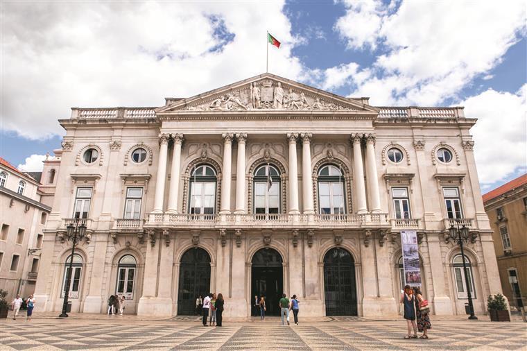 PJ regressa à Câmara de Lisboa por suspeitas de corrupção