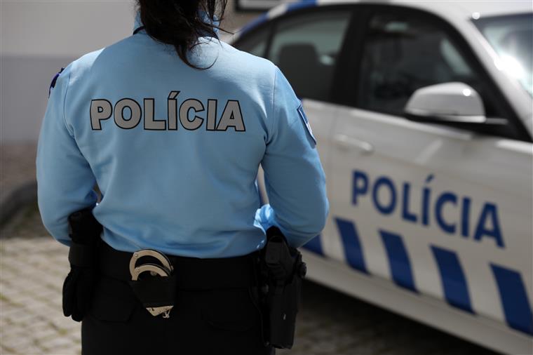 Quatro detidos em Setúbal por crimes de roubo a trabalhadores de entregas