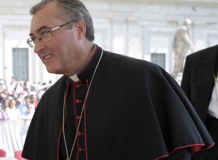 Bispo do Porto entrega “pessoalmente” ao Vaticano informação de padres suspeitos de abusos sexuais