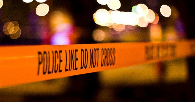Agente da polícia morre alvejado e deixa suspeito de 18 anos em estado crítico nos EUA