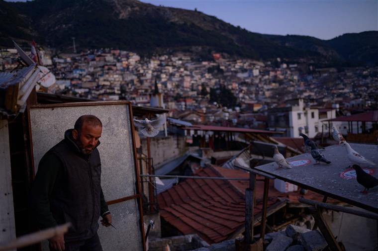 Áreas afetadas na Turquia por sismos custarão mais de 94 mil milhões de euros