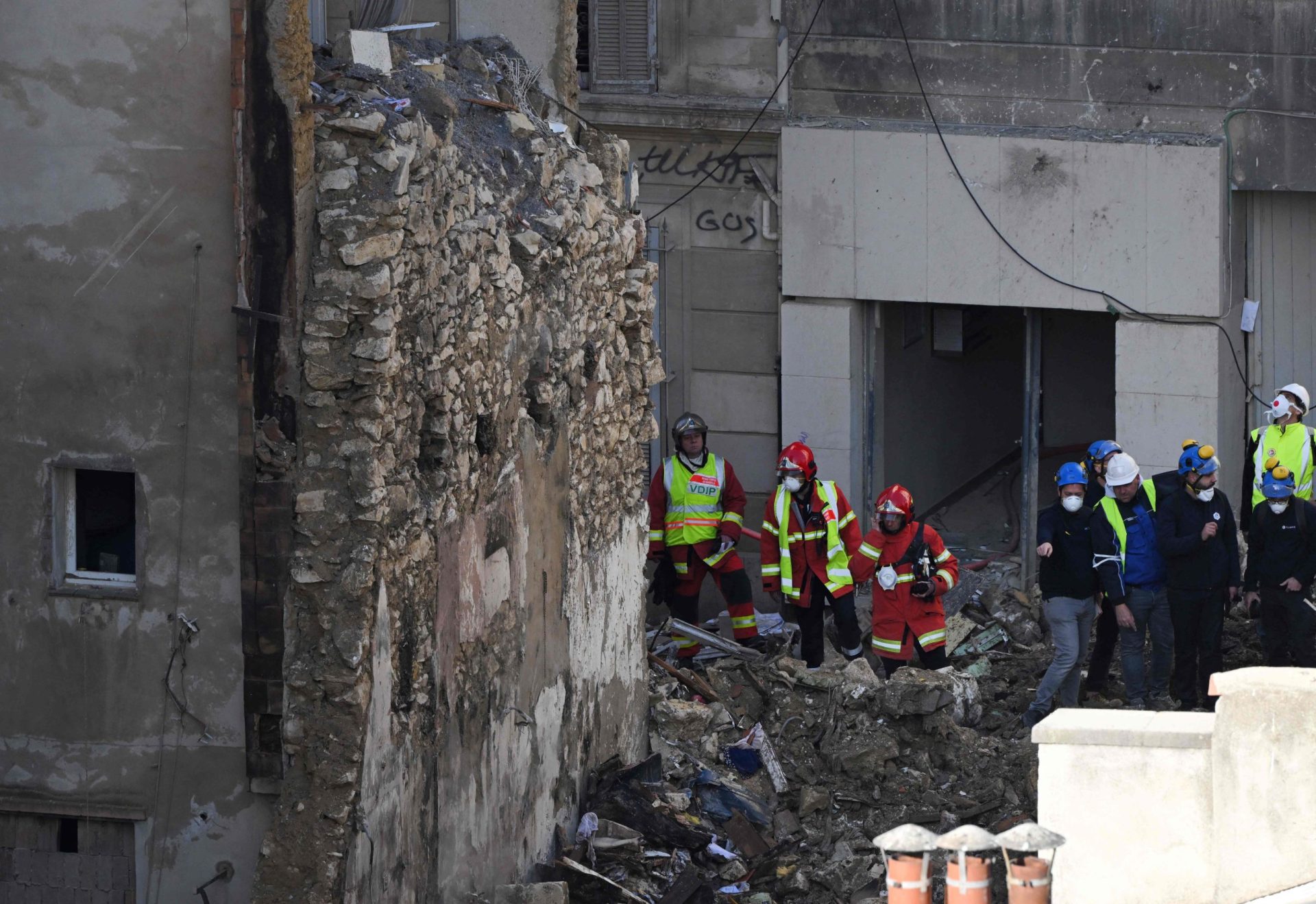 Encontrados dois corpos nos escombros de edifício em Marselha