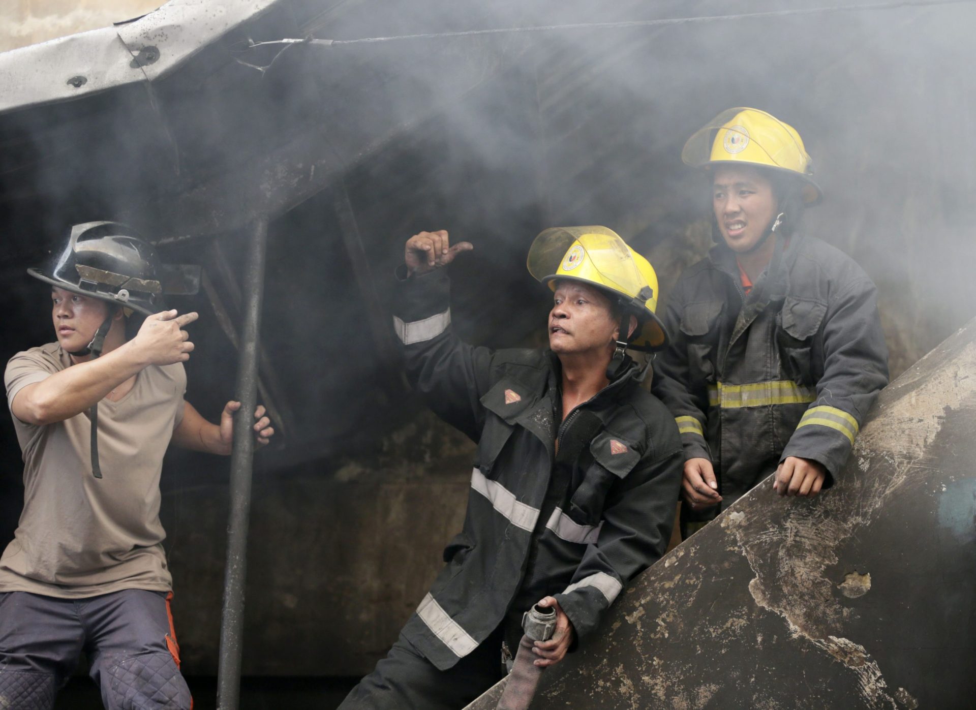 Filipinas: Incêndio numa fábrica faz pelo menos 31 mortos