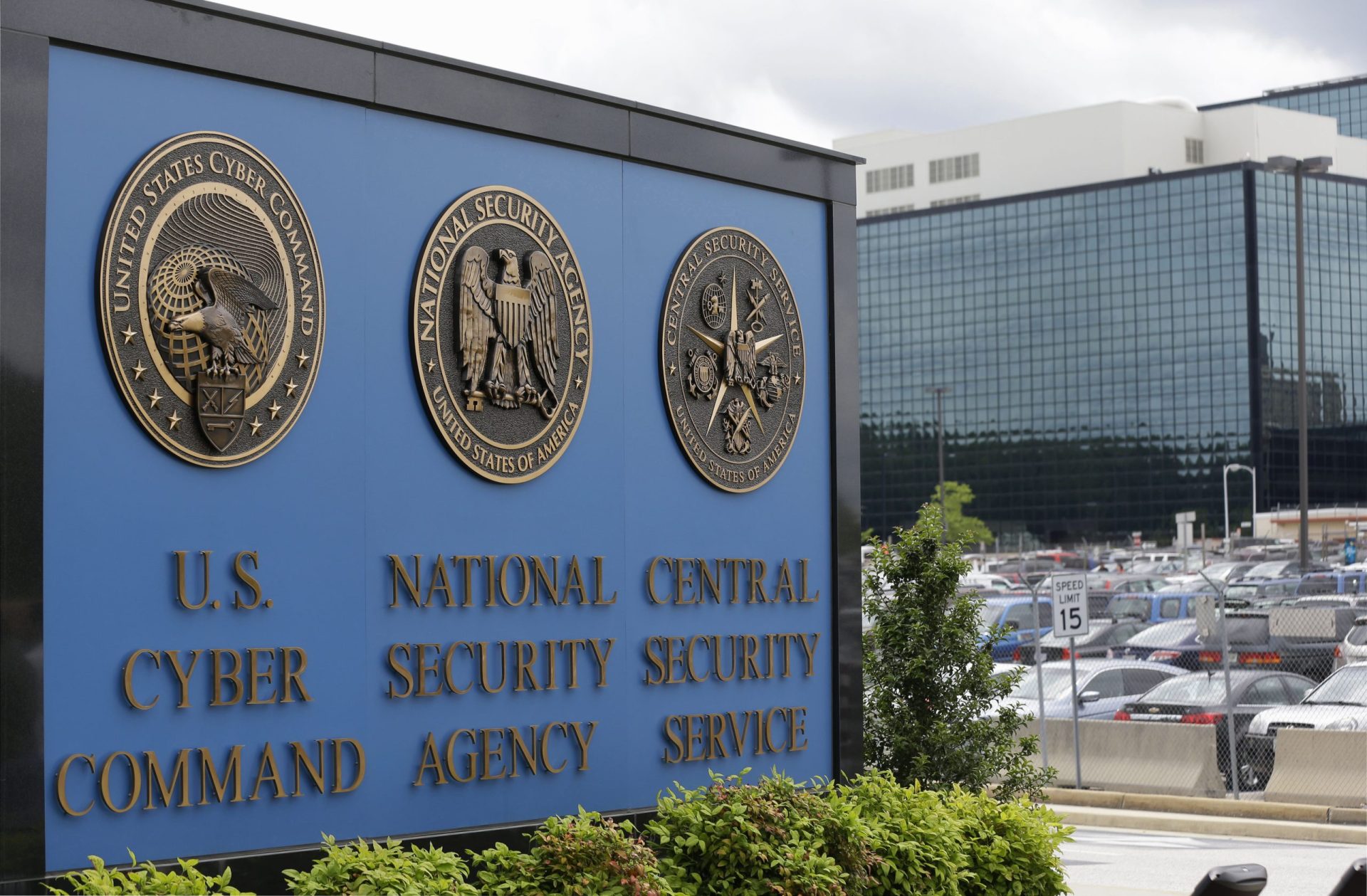 Revelações de Snowden obrigam EUA a travar acção da NSA