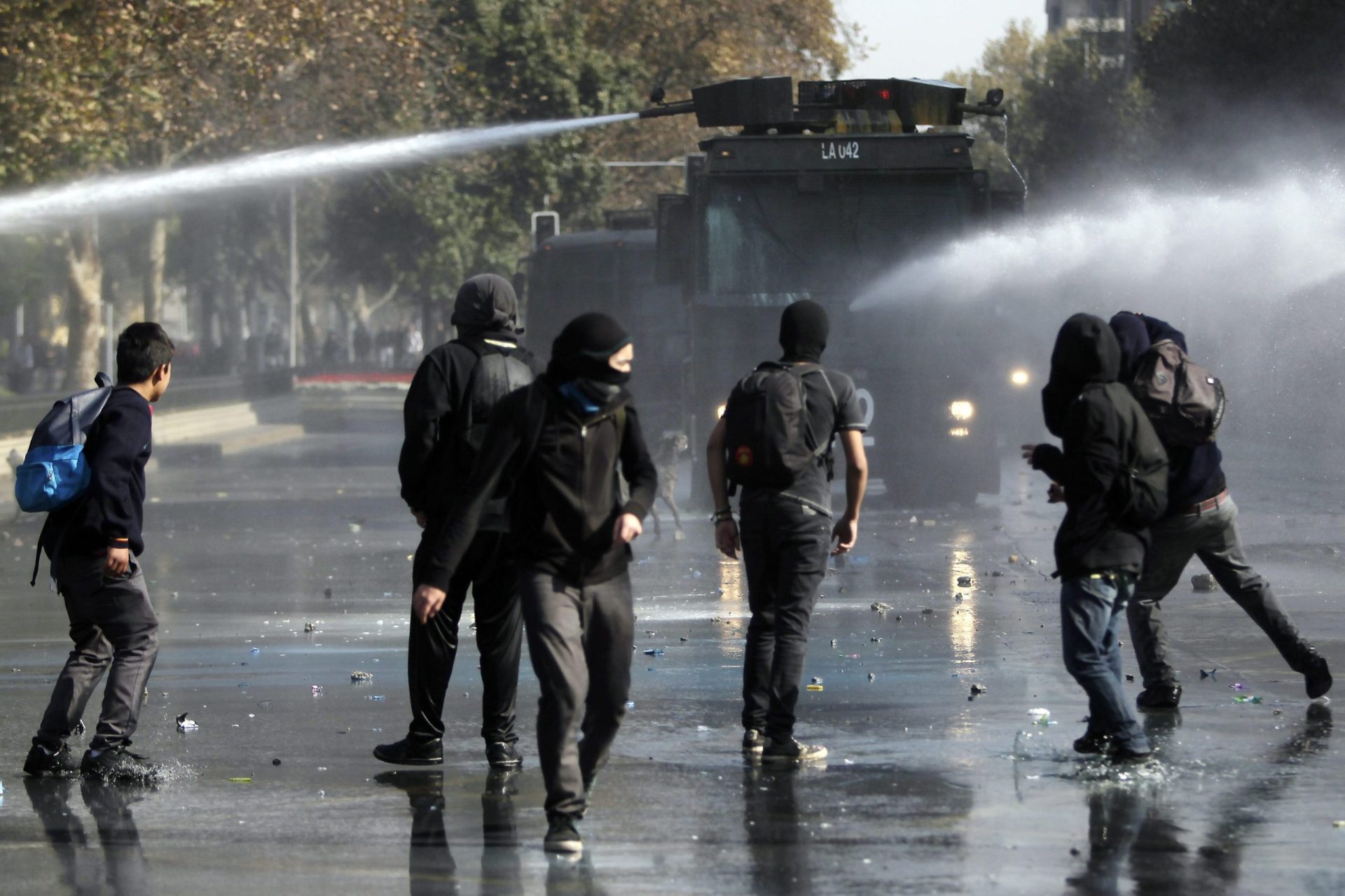 Dois estudantes mortos durante protestos no Chile