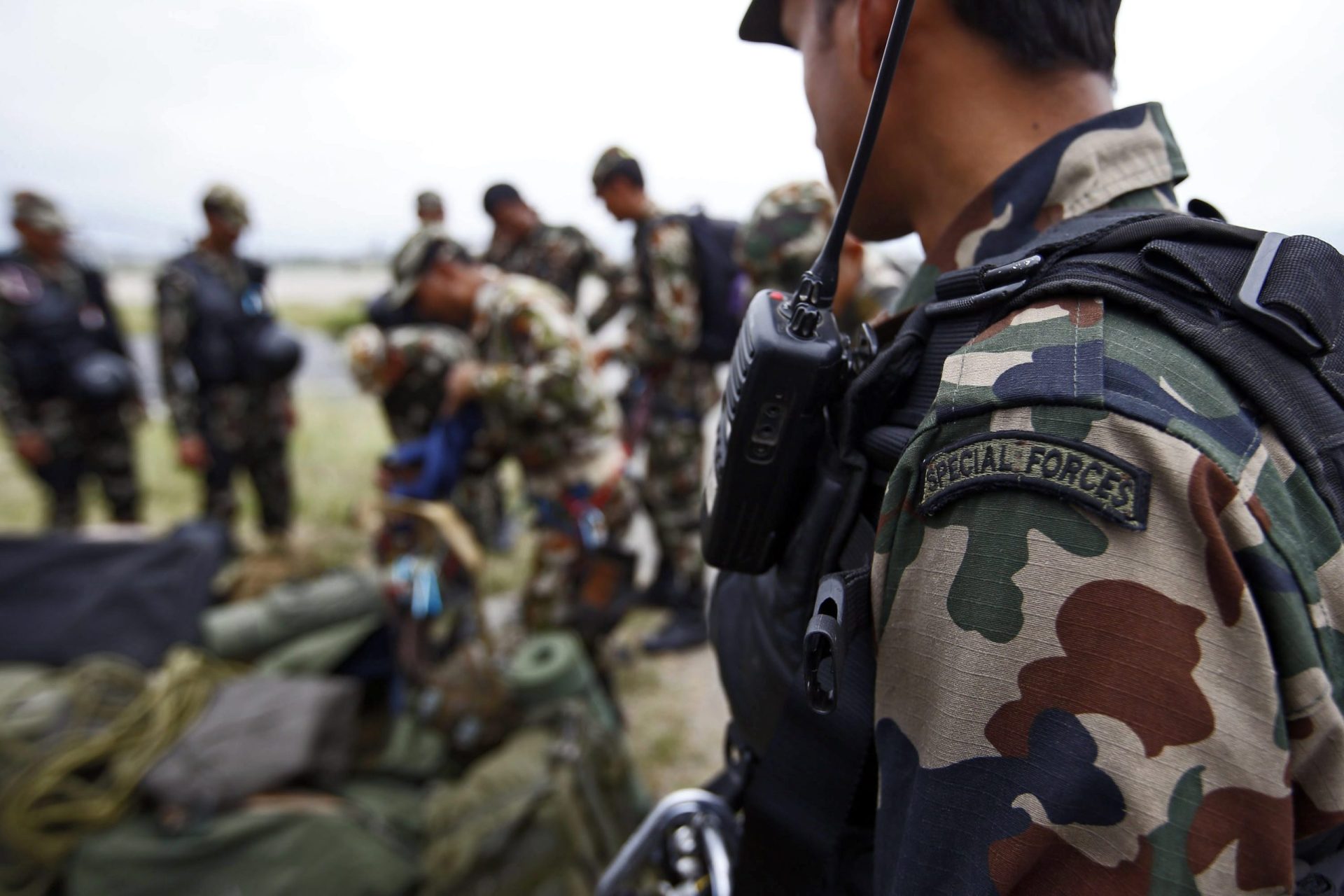 Exército nepalês encontra corpos em helicóptero dos EUA desaparecido