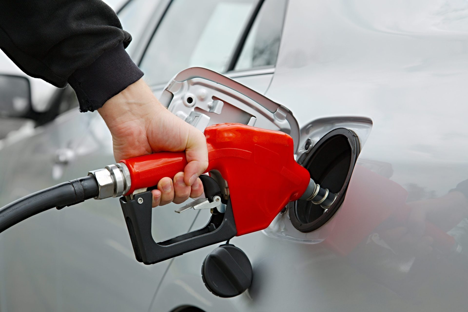 Detetadas falhas na aplicação da lei dos combustíveis simples