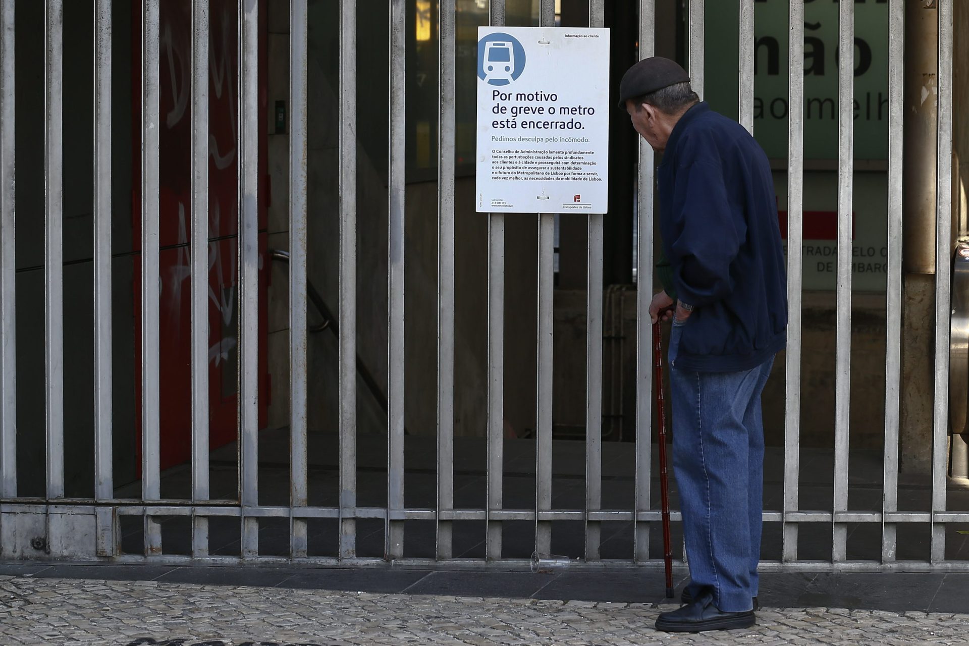 Greve leva ao encerramento das estações do Metro de Lisboa