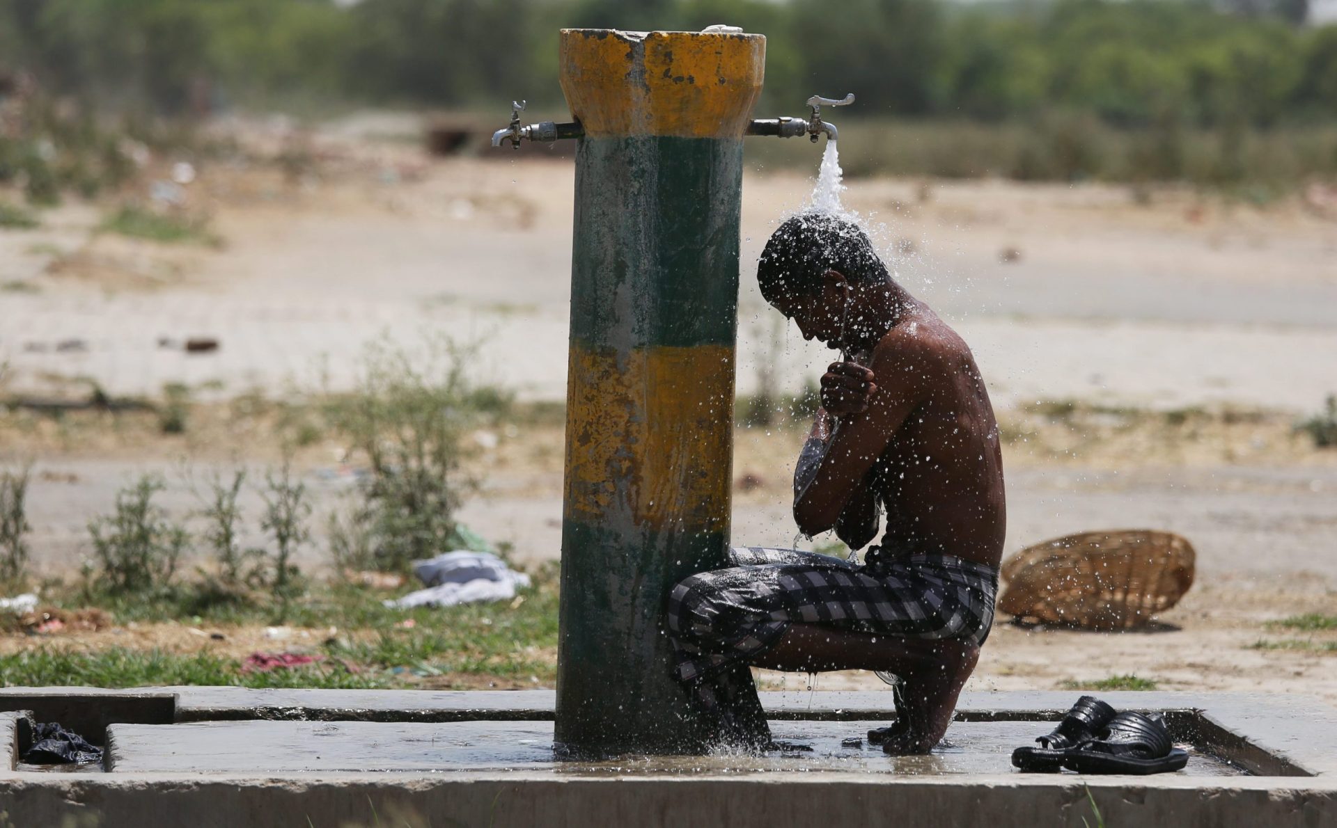 Onda de calor mata 800 pessoas na Índia