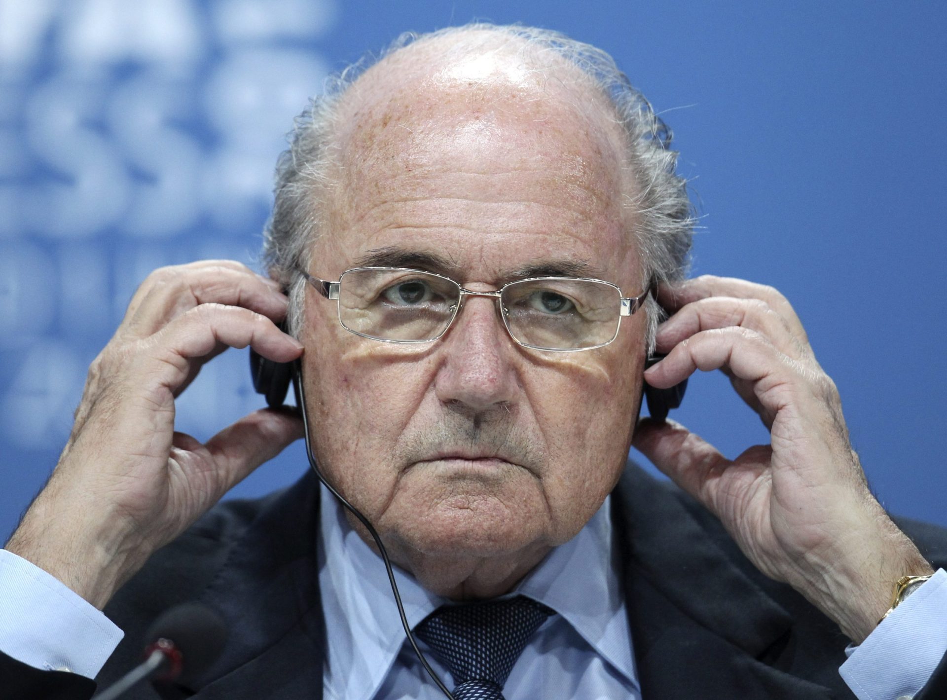 Senadores dos EUA pedem à FIFA afastamento de Blatter