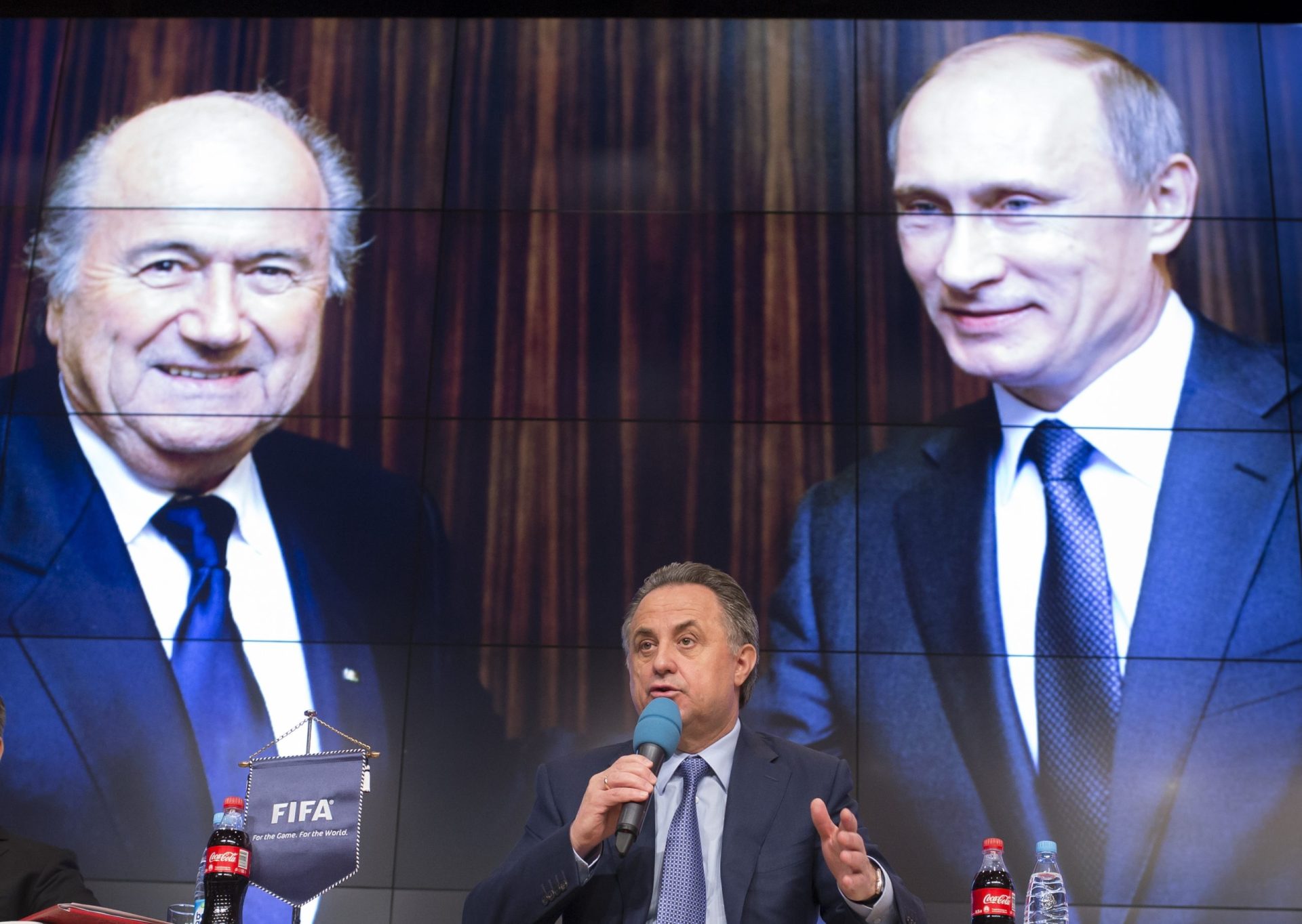 Putin diz que EUA querem tirar Blatter da presidência da FIFA
