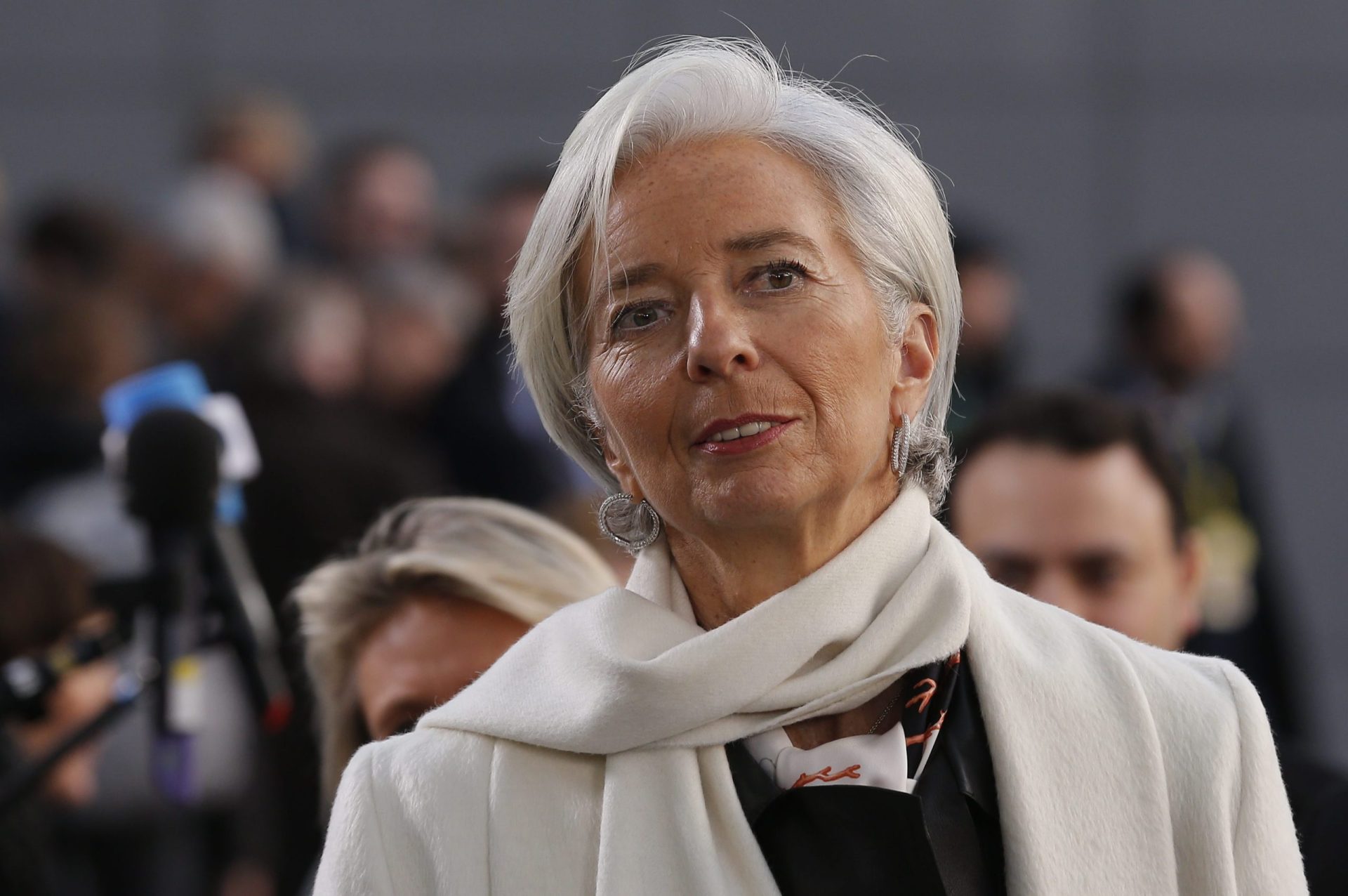 Lagarde abre a porta à saída da Grécia da zona euro