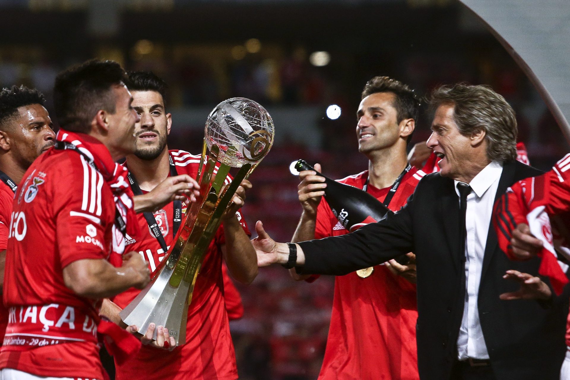 Benfica é líder de troféus em Portugal