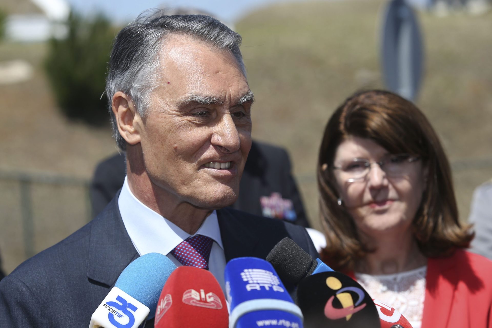 Cavaco sugere que legislativas podem ocorrer em Outubro