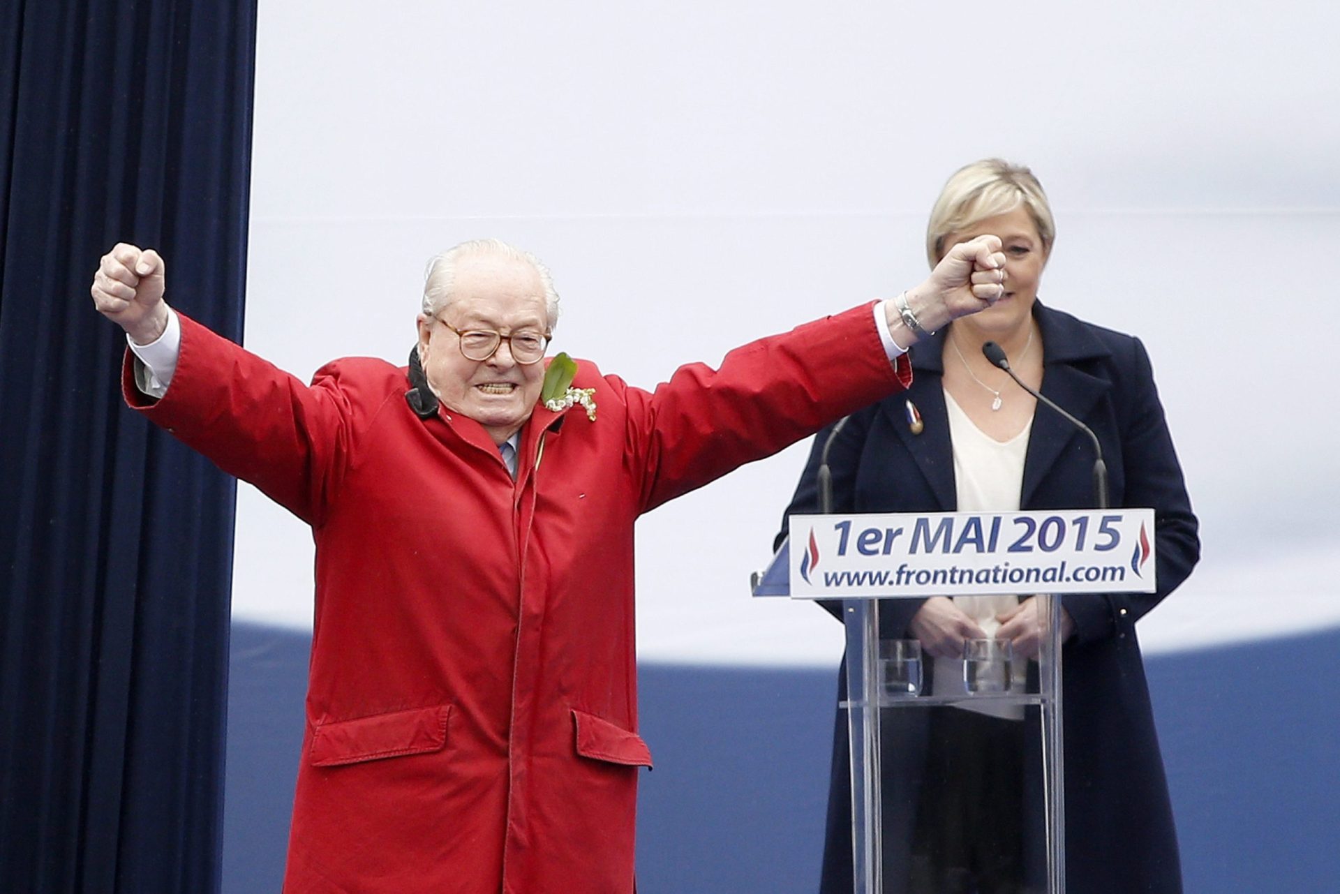 Líder histórico da extrema-direita francesa &#8220;suspenso&#8221; da Frente Nacional