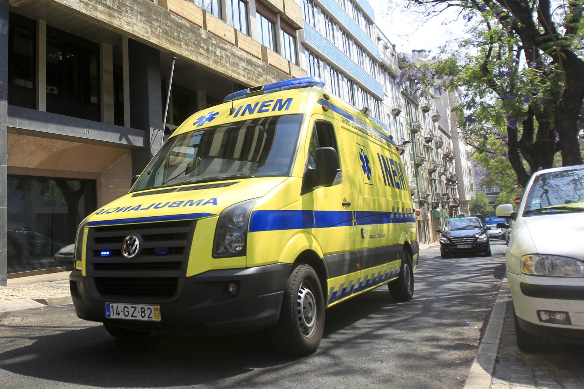 Trabalhadores do INEM mantêm recusa ao trabalho extraordinário