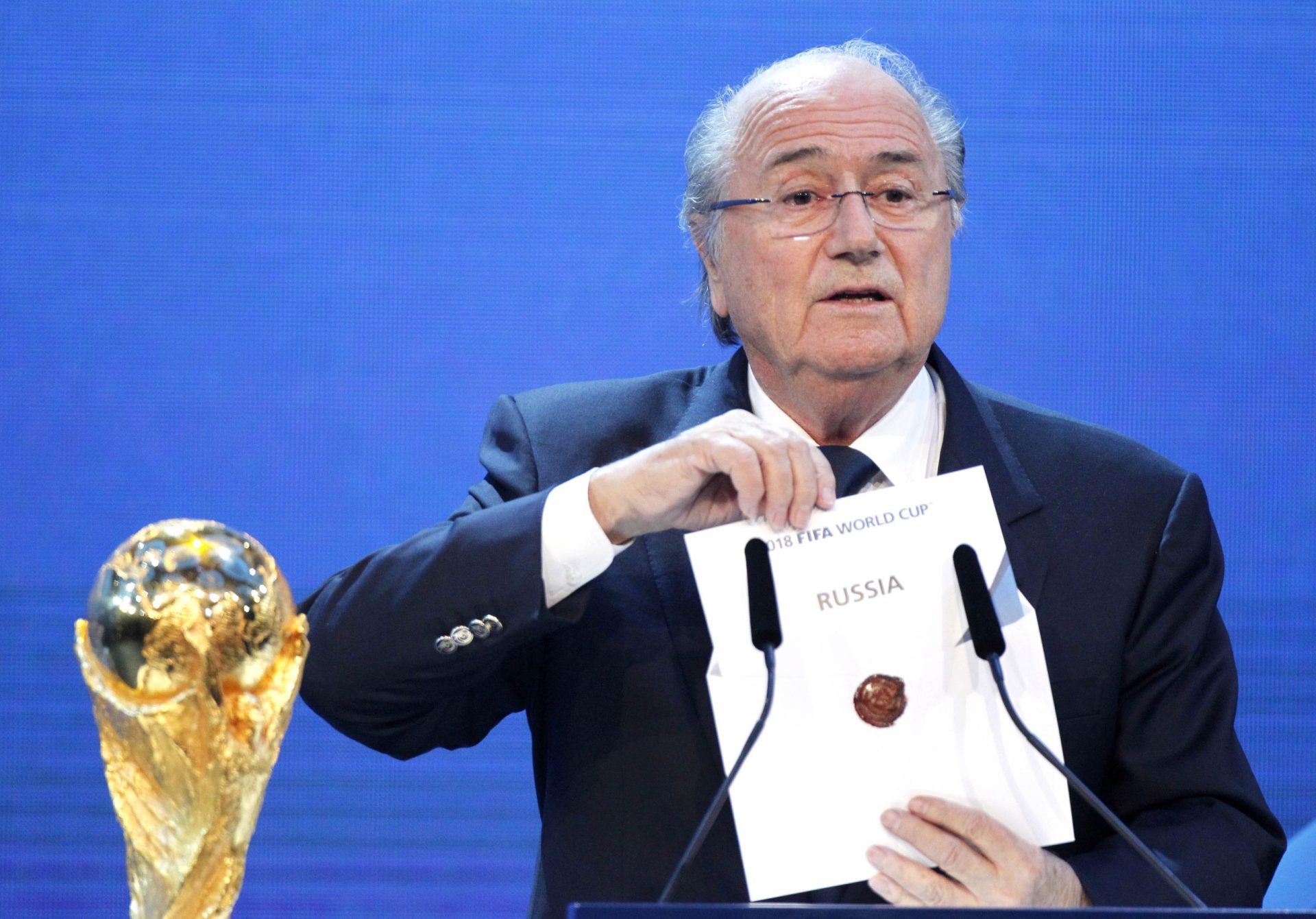 Blatter admite voltar a candidatar-se à FIFA