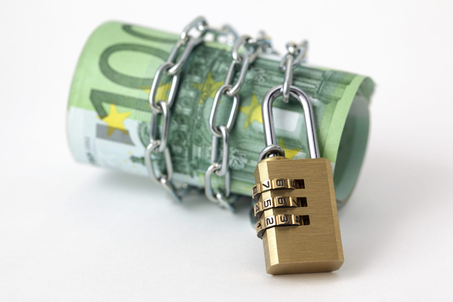 Bancos já eram obrigados a verificar transferências superiores a mil euros